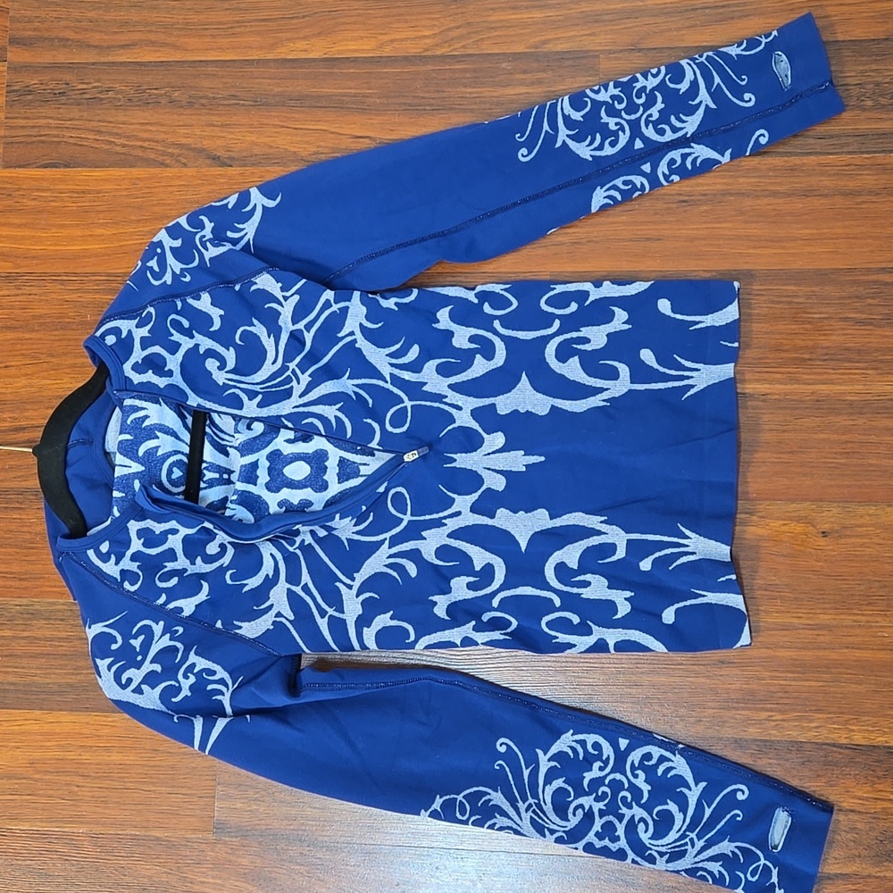 Athleta Blue Gray Pattern Hooded Half-Zip Top Small Thumbholes Active Longsleeve - Picture 6 of 7